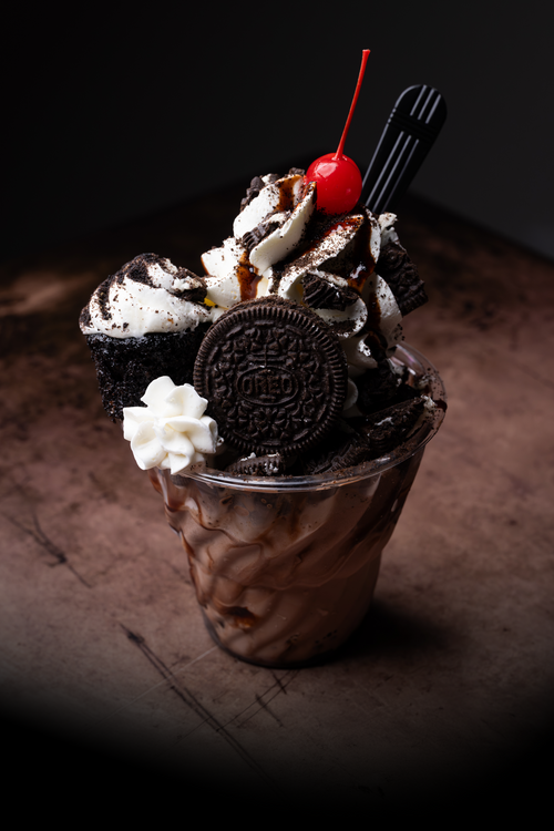 CHOCOLATE OREO OVERLOAD SUNDAE